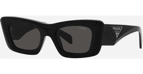 prada catwalk dettagli|prada catwalk sunglasses black.